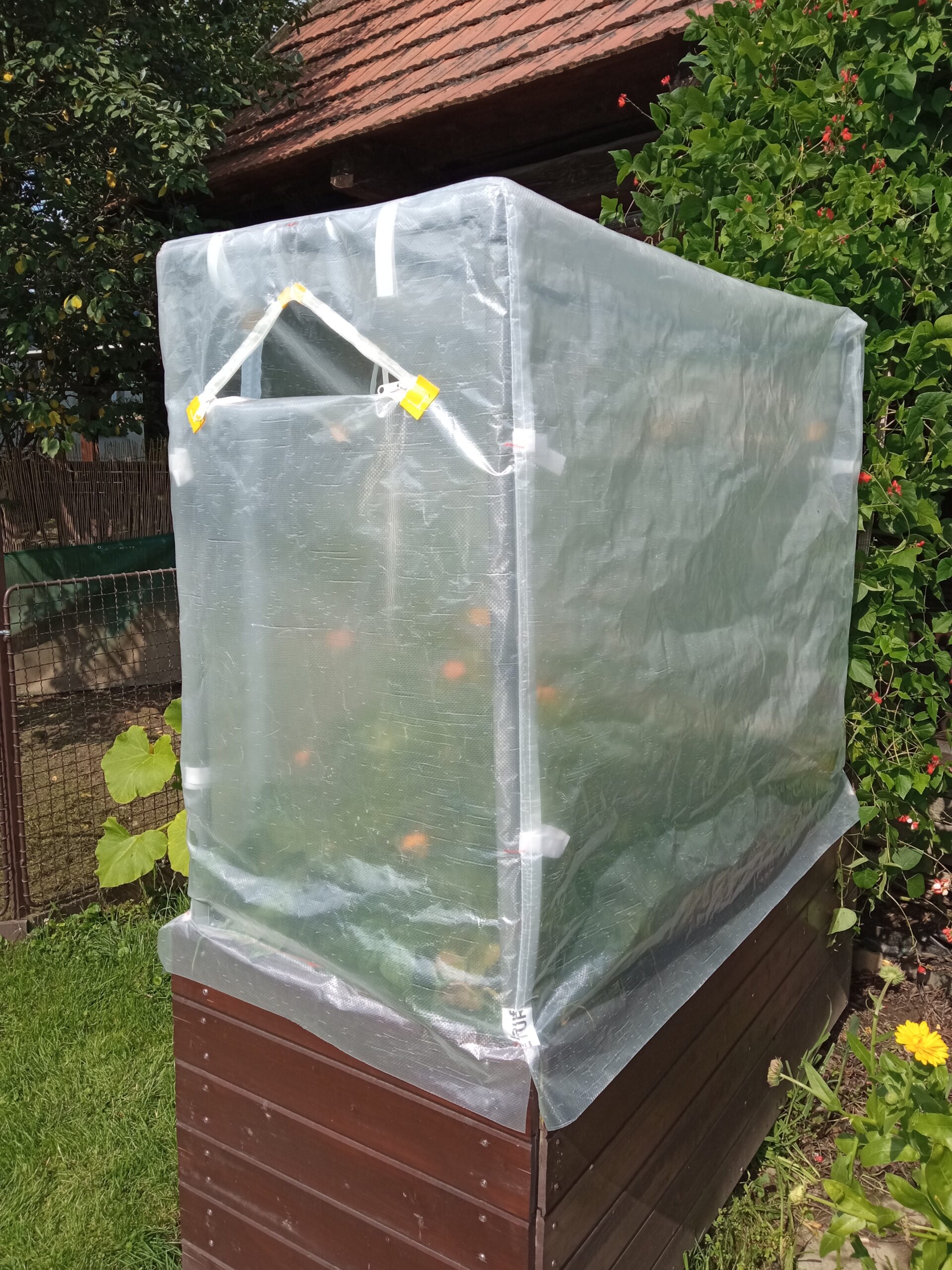 Fóliovník na vyvýšený záhon + pařeniště - Obrázek 9